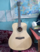 YAMAHA F600 Guiter